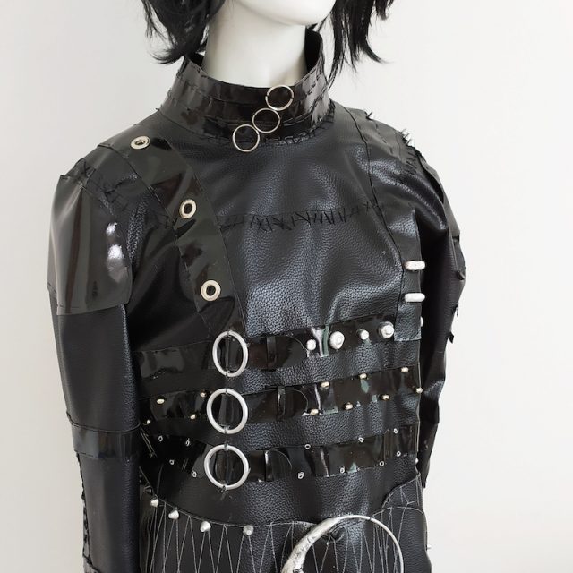 Kostým – střihoruký Edward