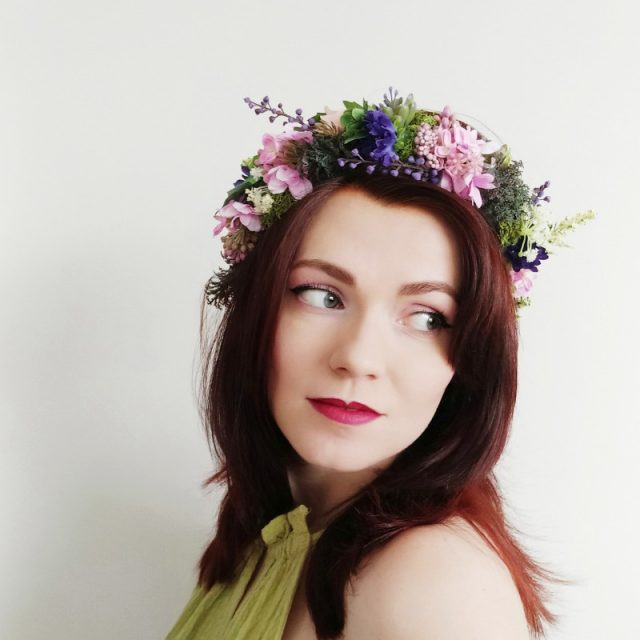 Květinová čelenka