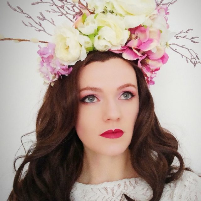 Květinová čelenka