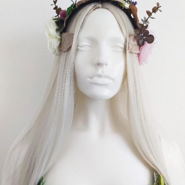 Květinová lehká čelenka