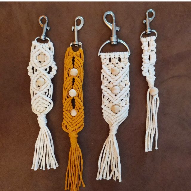 Macrame klíčenky